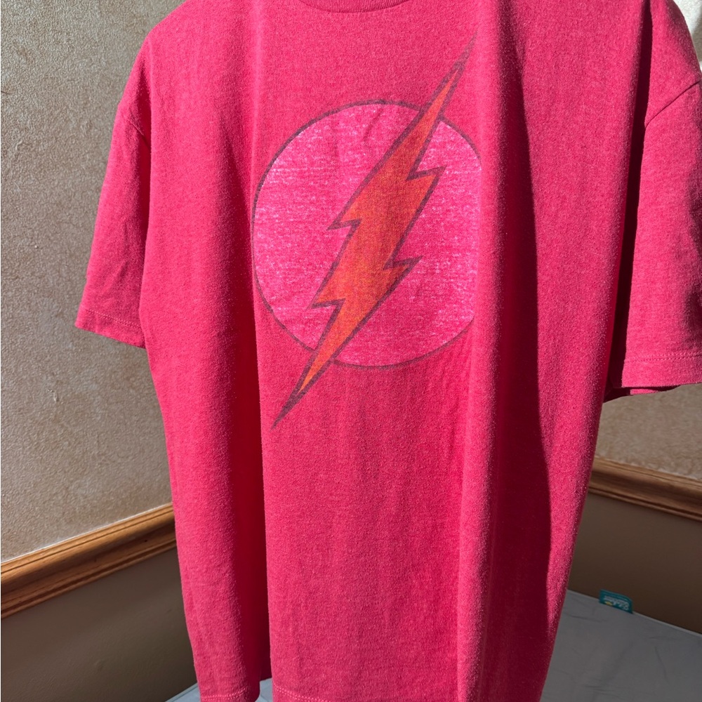 Flash Red Graphic T-Shirt size: XL